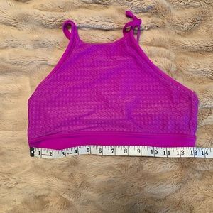 Lorna Jane High Neck Magenta Sports Bra Size M